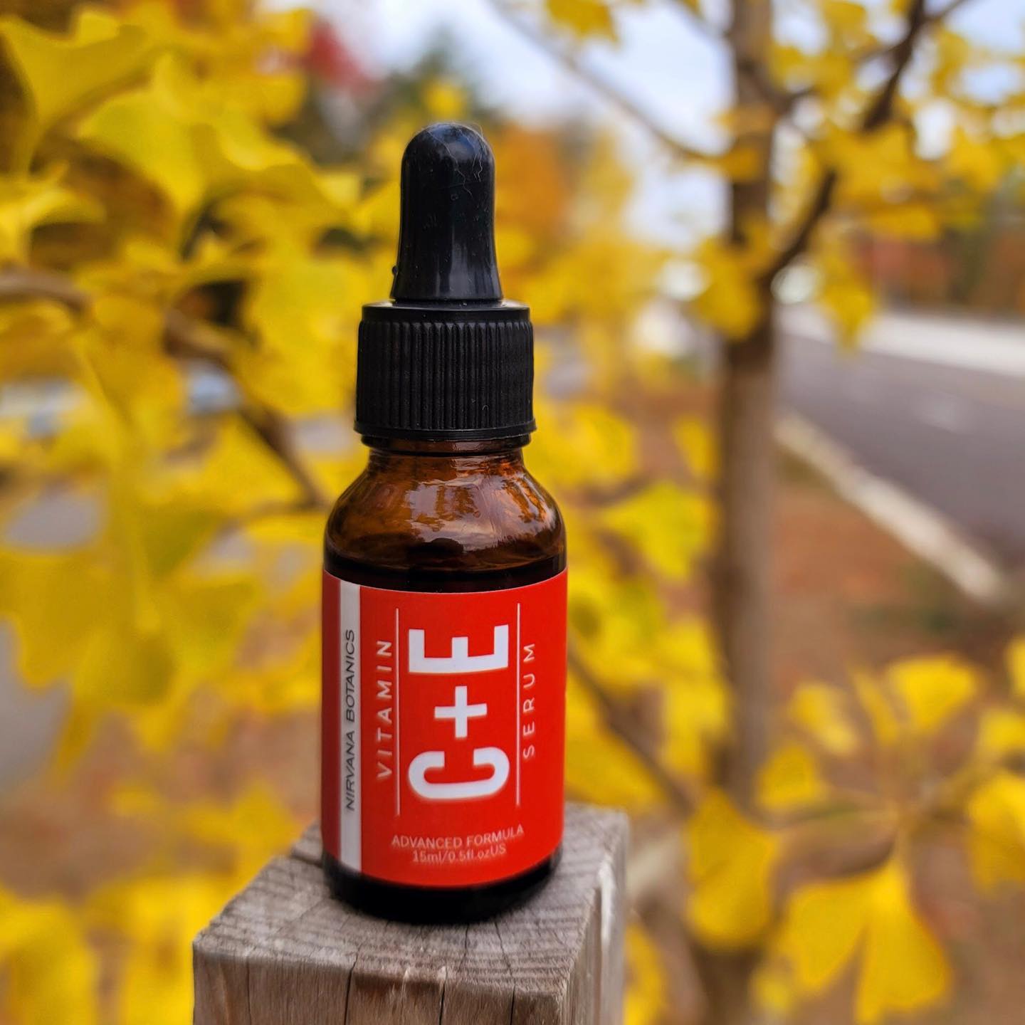 🍊 Vitamin C Serum – Skin Brightening & Glow Booster