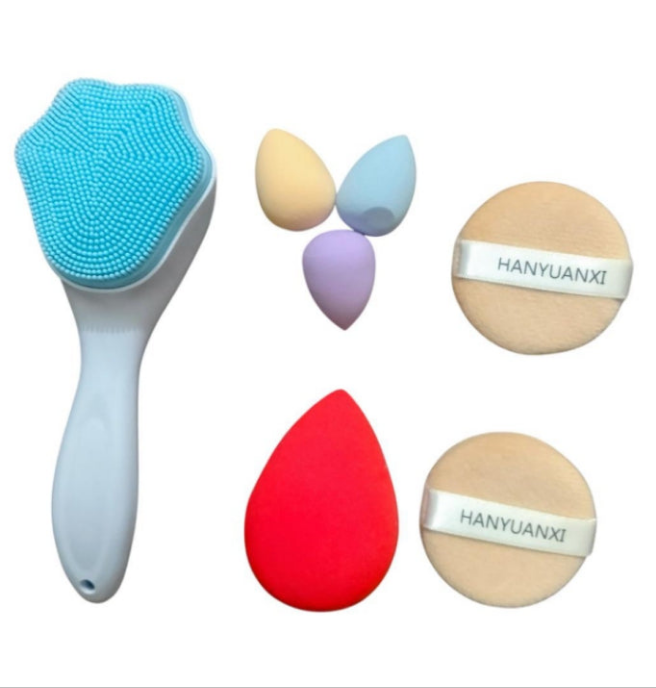 7 in 1 one makeup accessories deals 
‎6 beauty blenders and facial scrub