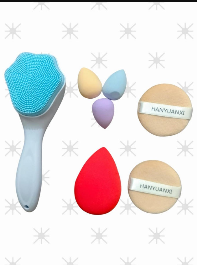7 in 1 one makeup accessories deals 
‎6 beauty blenders and facial scrub