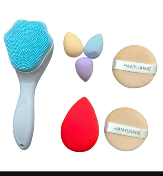 7 in 1 one makeup accessories deals 
‎6 beauty blenders and facial scrub